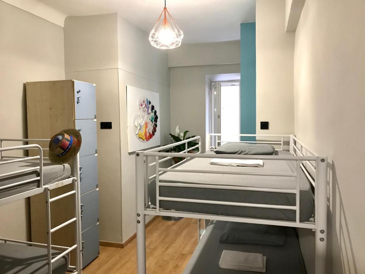 Bed 4-Bed Mixed Dormitory Room