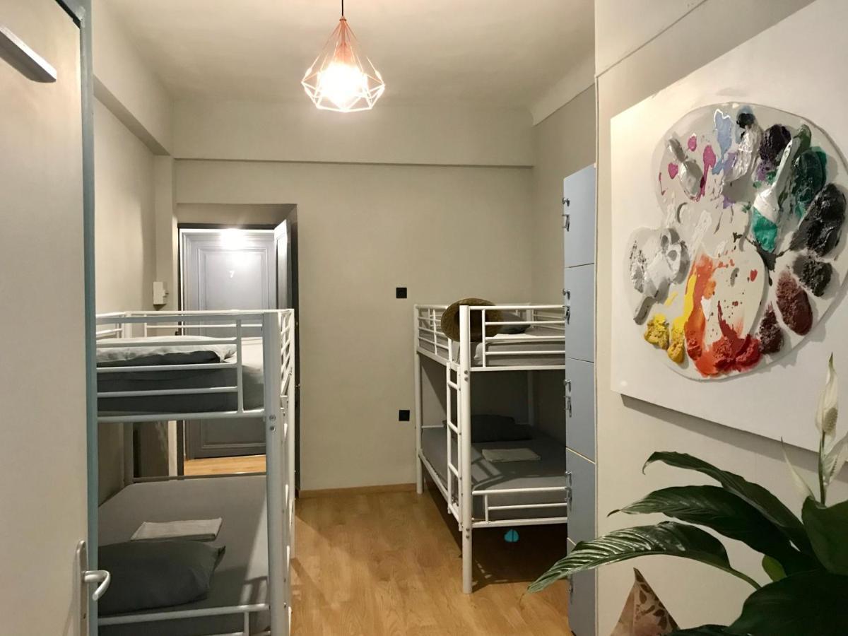 Bed 4-Bed Mixed Dormitory Room