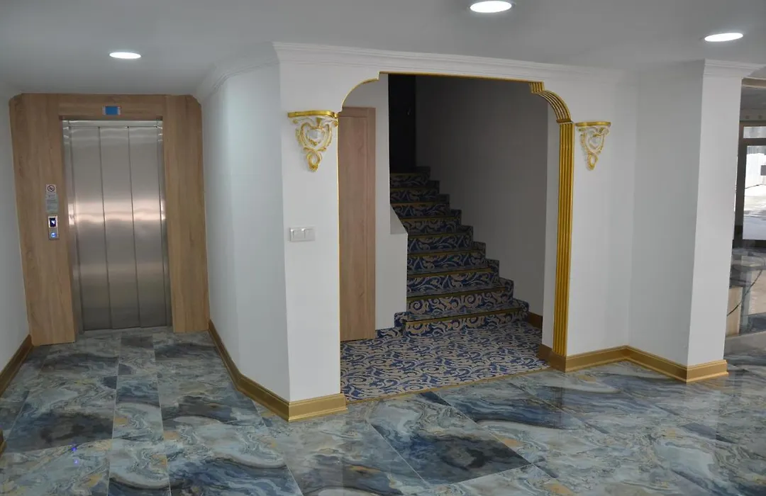 Piyes Otel-1