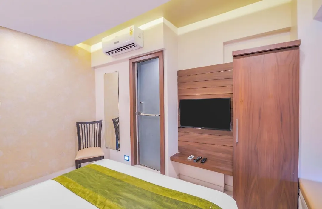 Oxford Hotel Powai-1