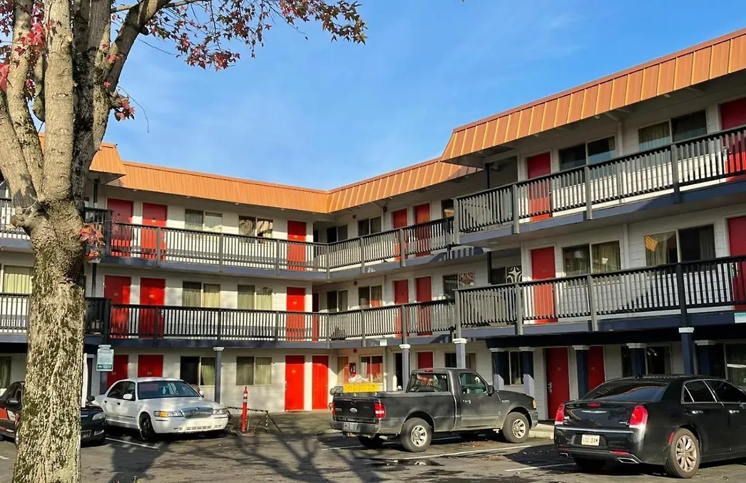 Portland Inn-1