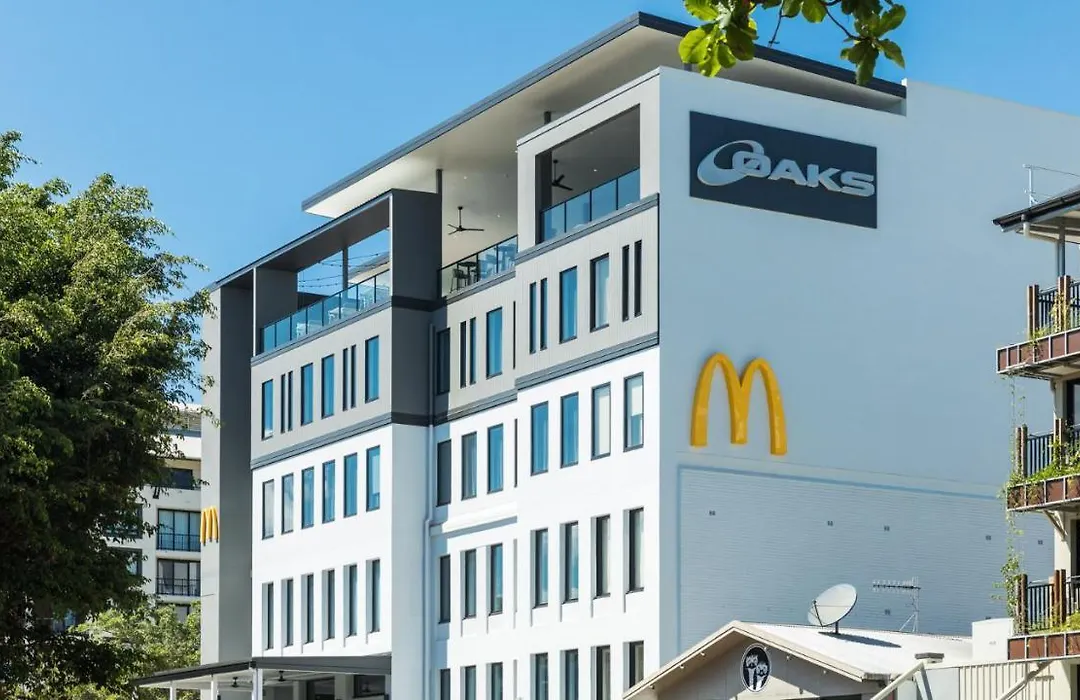 Oaks Cairns Hotel-1