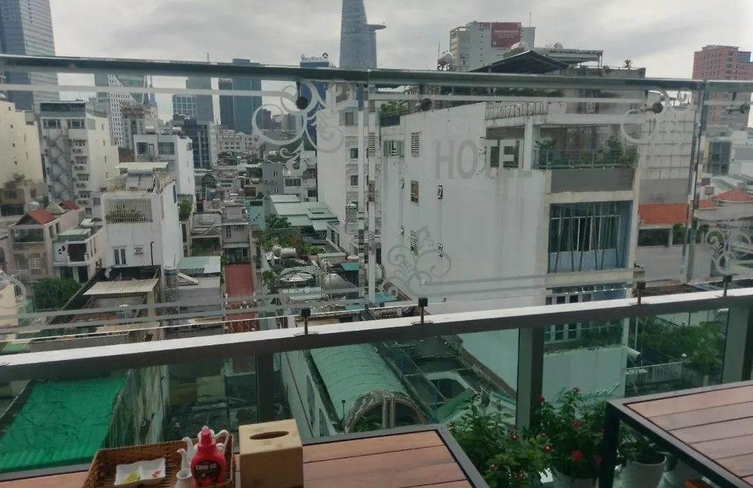Van Anh Luxury-1