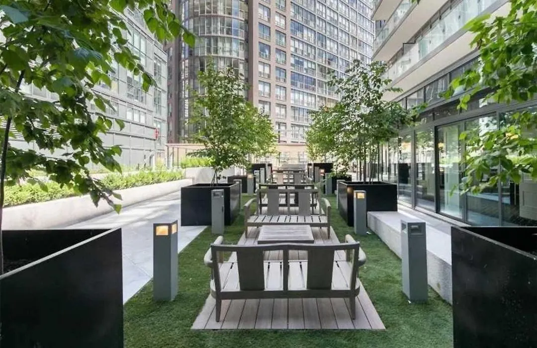 Stylish Downtown Toronto Residential Hotel-1