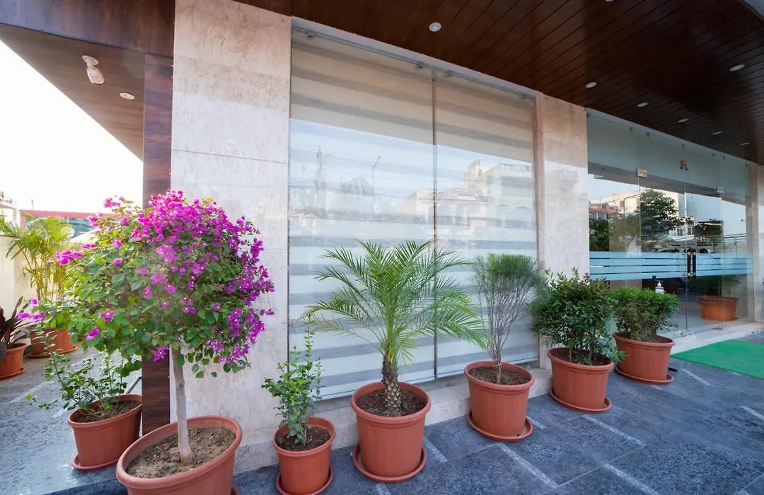 Hotel Dvij Inn-1