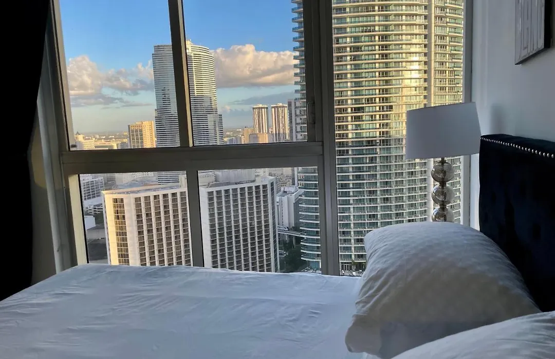 Iconbrickell Tower 3 W Residences-1