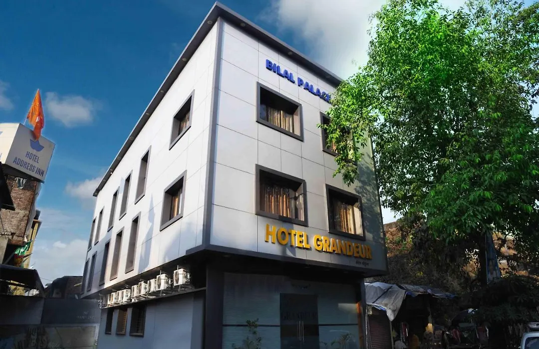 Hotel Grandeur-Near Mumbai International Airport-1