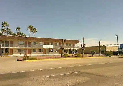 Super Inn Motel-1