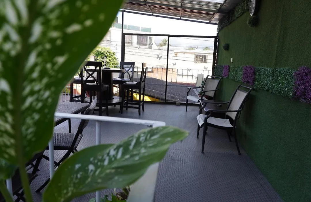Hostal Guatefriends-1