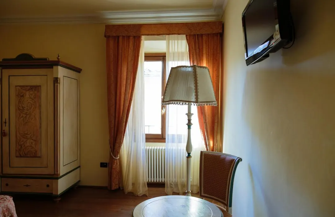 Casa Leopardi-1