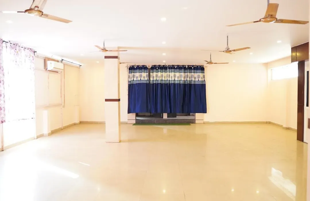 Dwaraka Grand-1