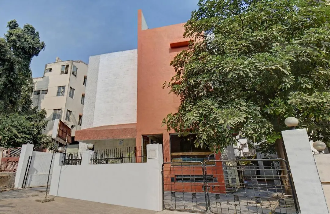 Itsy Hotels Shivshakti-1