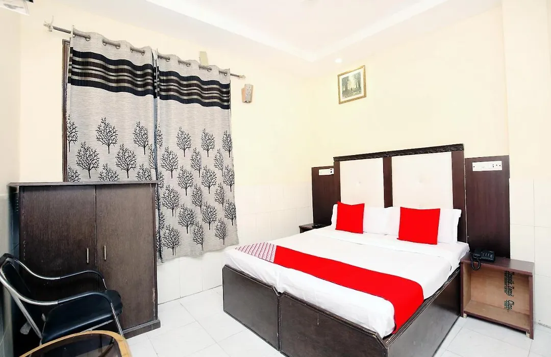 Fabhotel Surya Palace 1-1