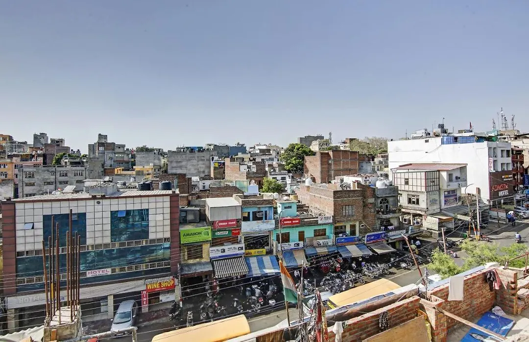 Itsy Hotels Amrita Raghunath Bazaar Jammu-1