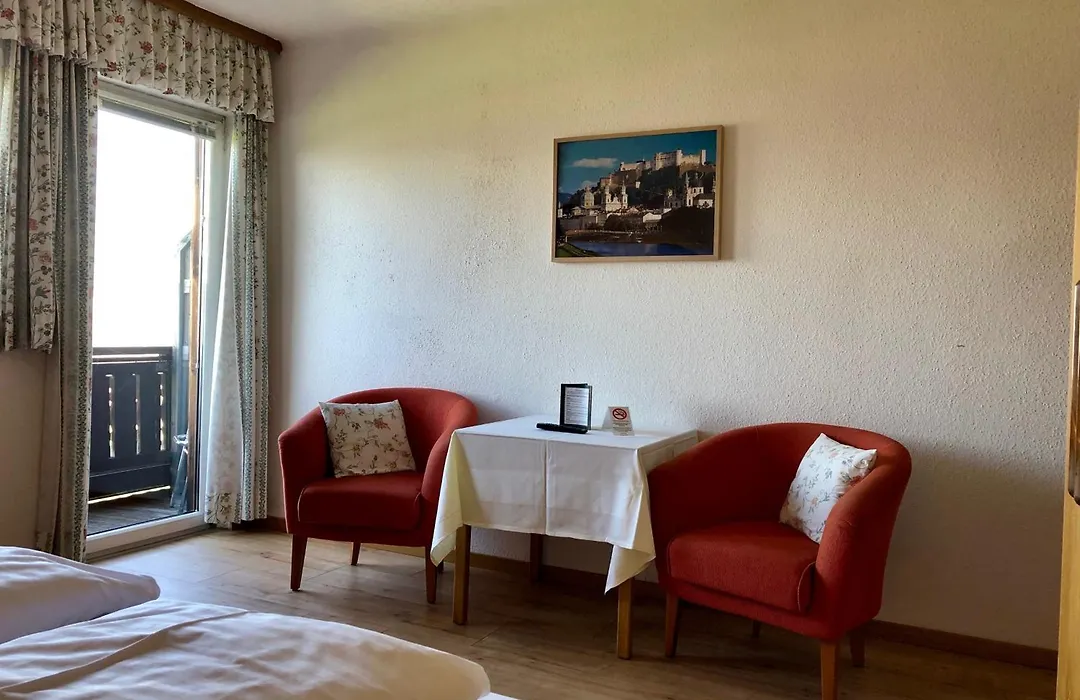 Hotel Schoene Aussicht-1