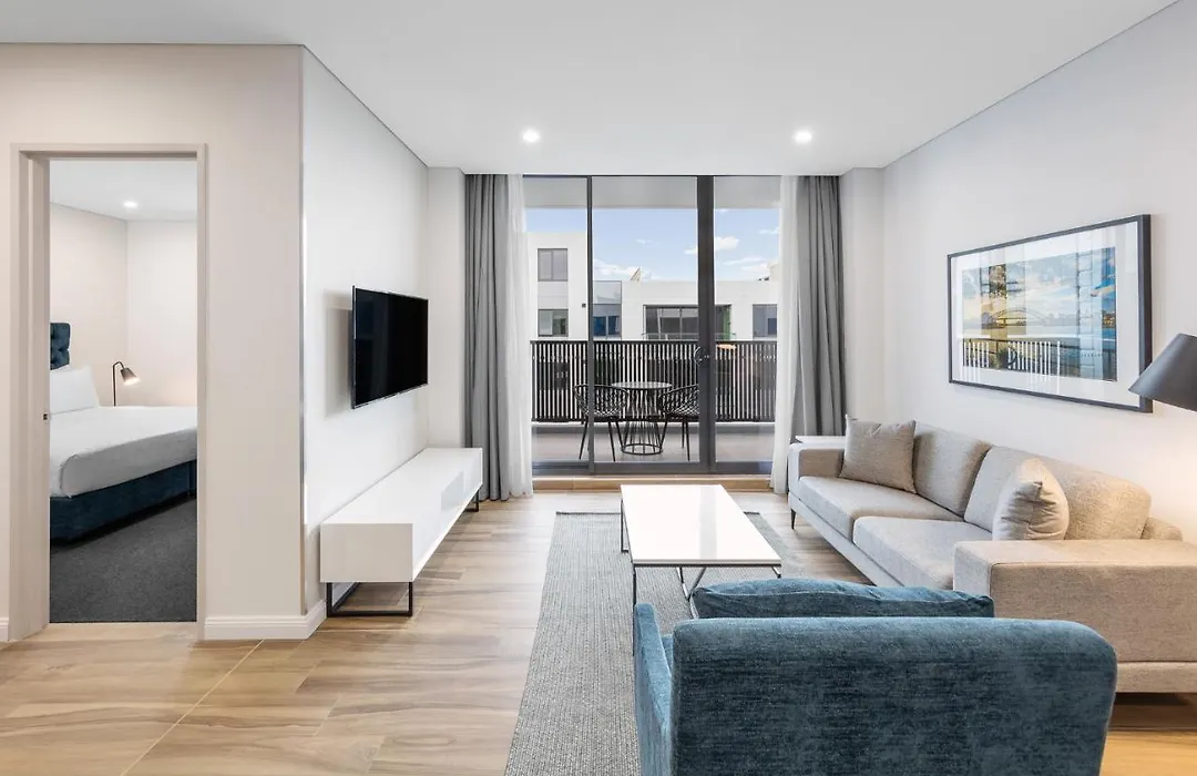 Meriton Suites Sydney Airport-1