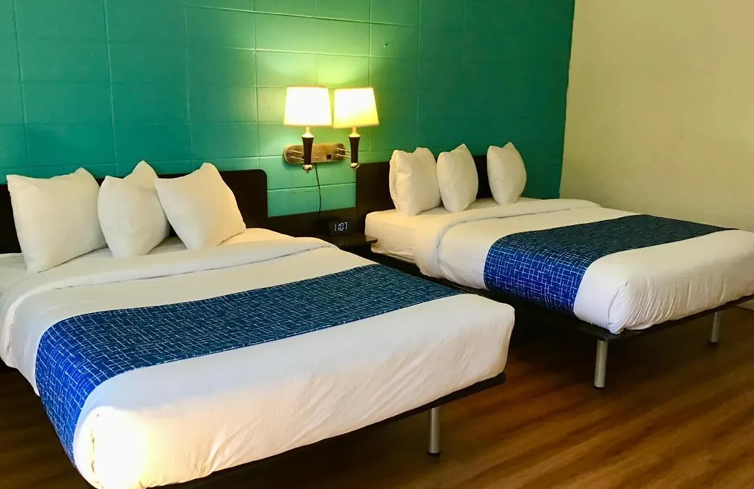 Travelodge Inn & Suites By Wyndham Missoula University Park-1