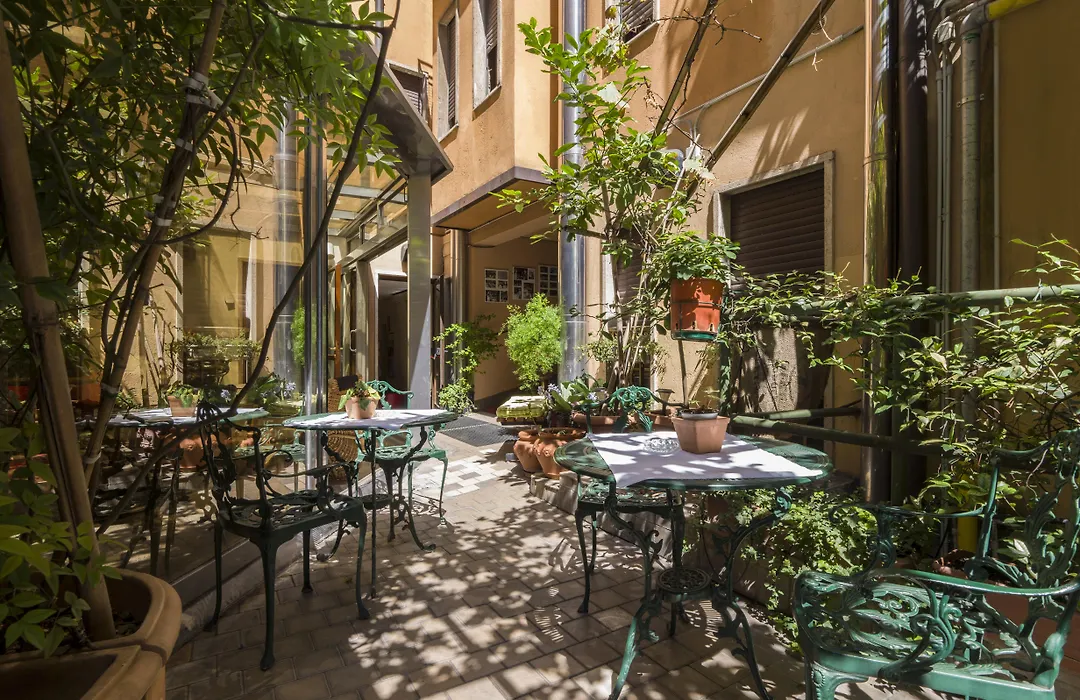 Hotel Carrobbio-1