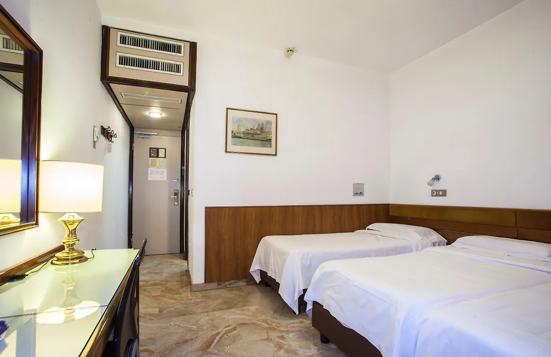 Canova Hotel-1