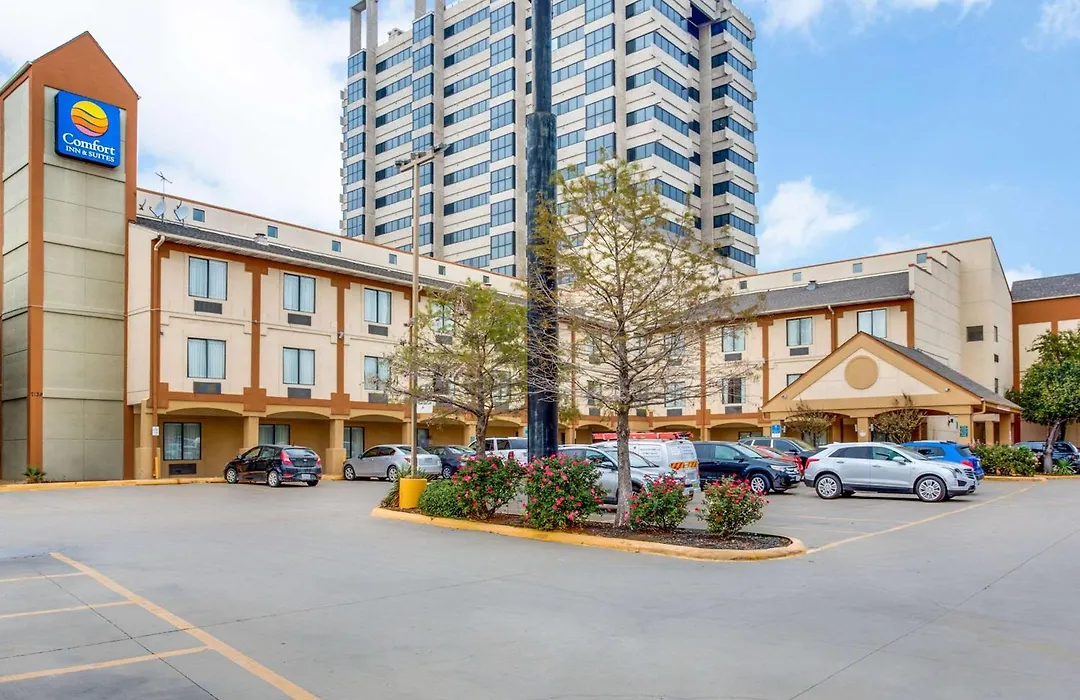 Comfort Inn & Suites Love Field-Dallas Market Center-1