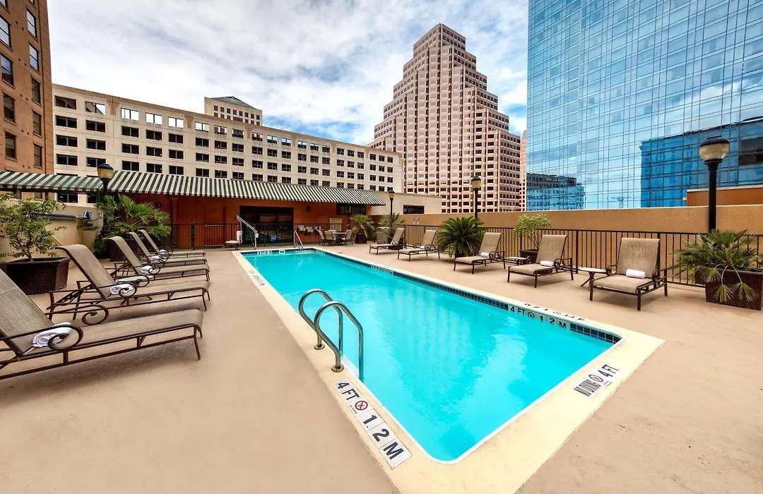 Hampton Inn & Suites Austin - Downtown-1