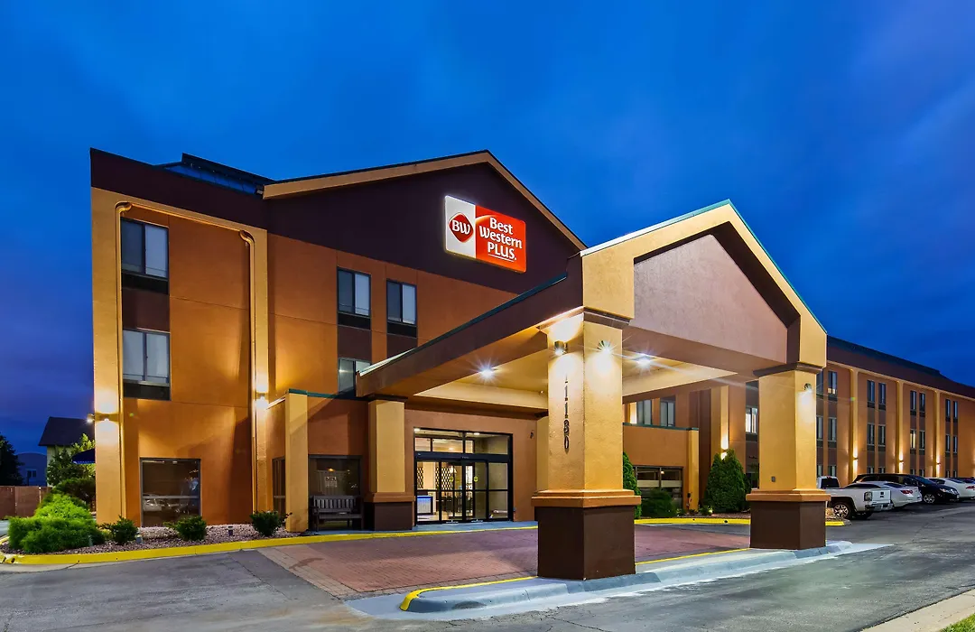 Best Western Plus Kansas City Airport - Kci East-1