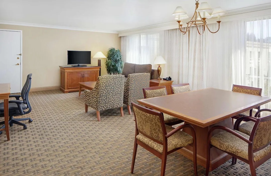 Hilton Seattle Airport & Conference Center-1