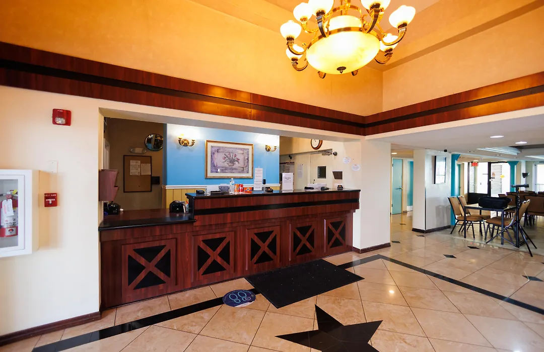 Garnet Inn & Suites-1