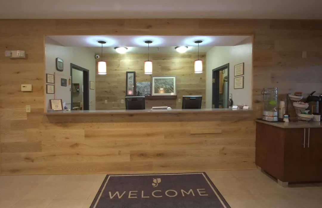 Country Inn & Suites By Radisson, Moline Airport-1