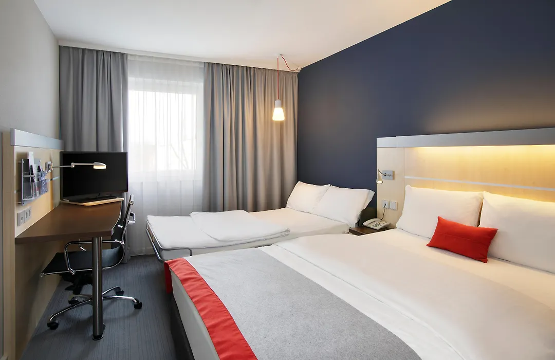 Holiday Inn Express Frankfurt Messe By Ihg-1