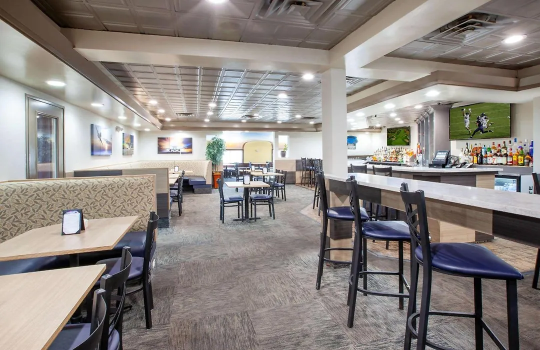 Wingate By Wyndham Detroit Metro Airport-1