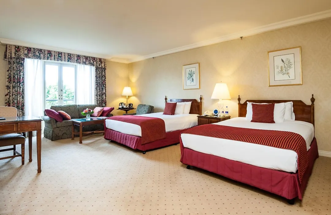 Sir Stamford Circular Quay-1