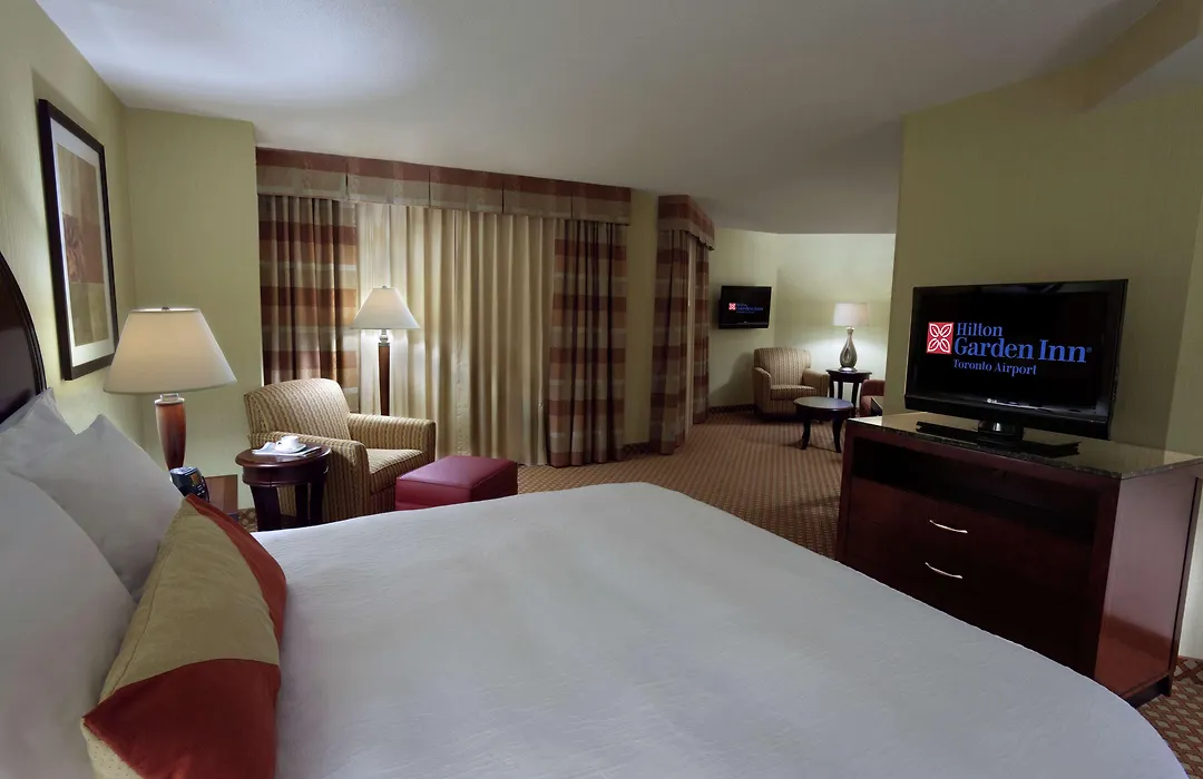 Hilton Garden Inn Toronto Airport-1