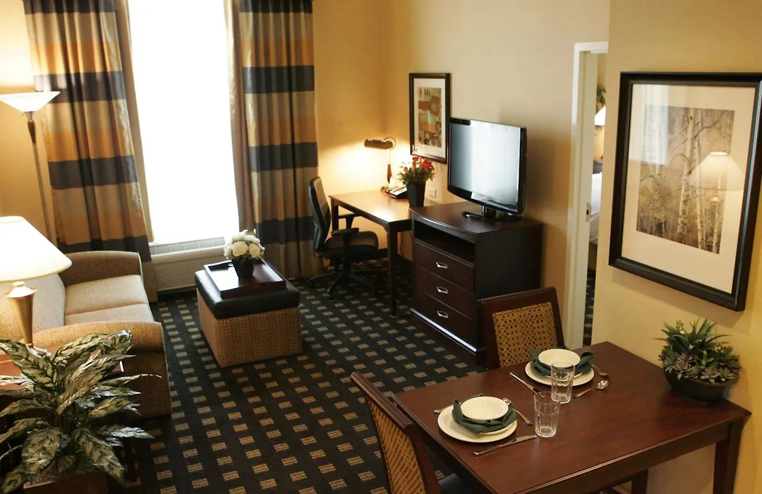 Homewood Suites By Hilton Toronto Airport Corporate Centre-1