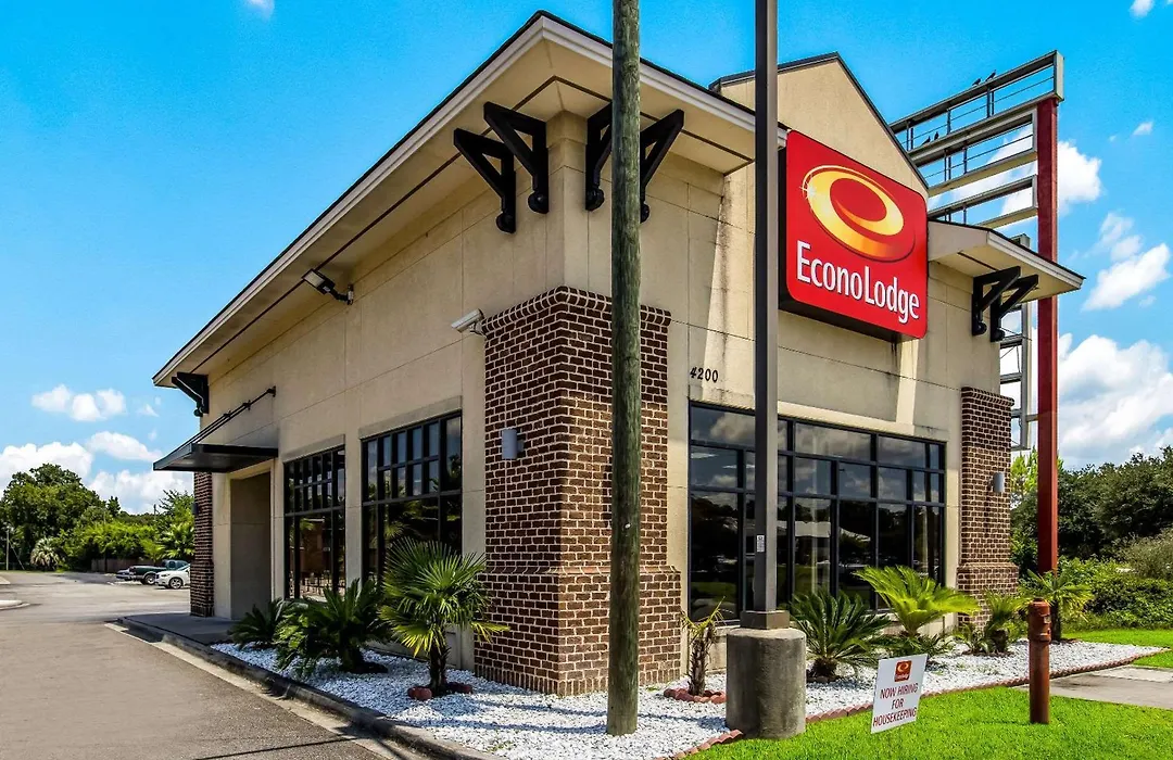 Econo Lodge Garden City - Savannah-1