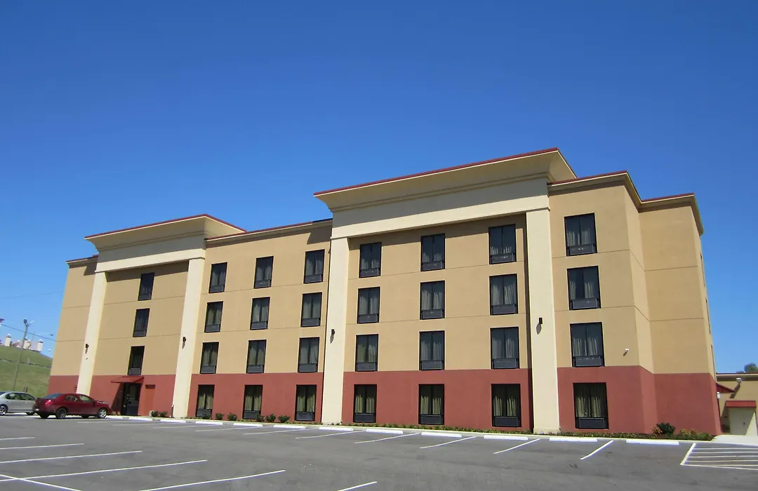 Best Western Plus Sunrise Inn-1