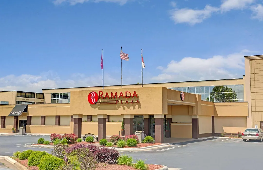 Ramada Plaza By Wyndham Charlotte South End Airport-1