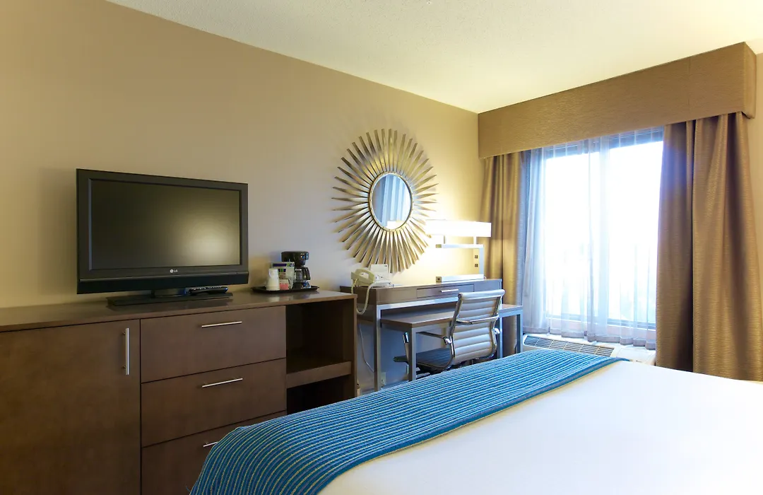 Holiday Inn Express Fargo - West Acres By Ihg-1