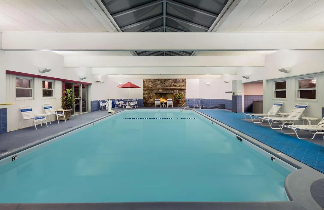 Ramada Plaza By Wyndham Portland-1