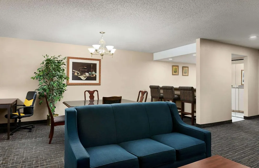 Baymont By Wyndham Sioux Falls North,I-29,Russell St, Airport-1