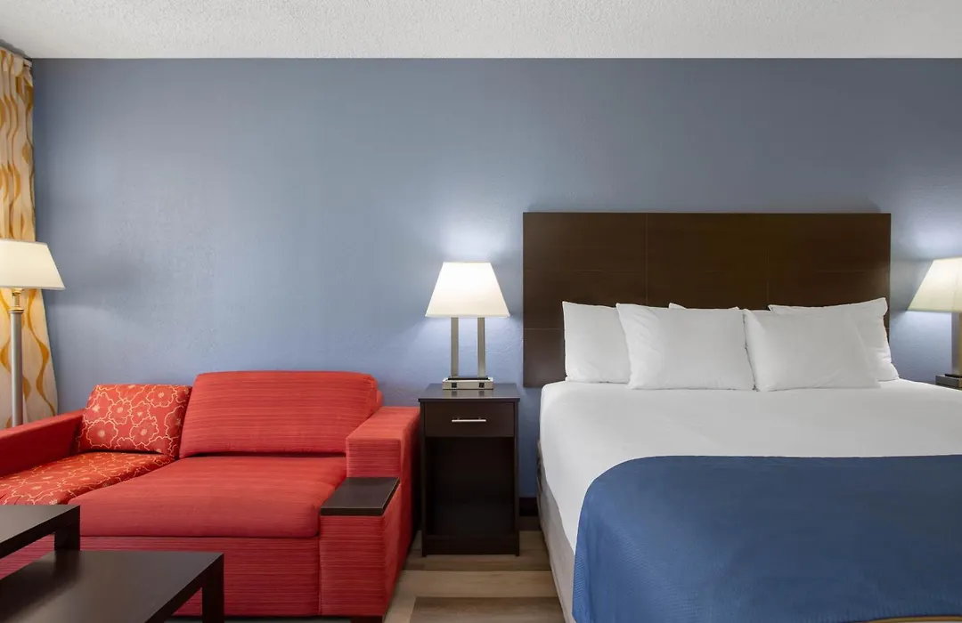 Days Inn By Wyndham Greensboro Airport-1