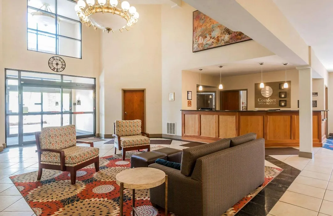 Comfort Inn & Suites South Burlington Near University-1
