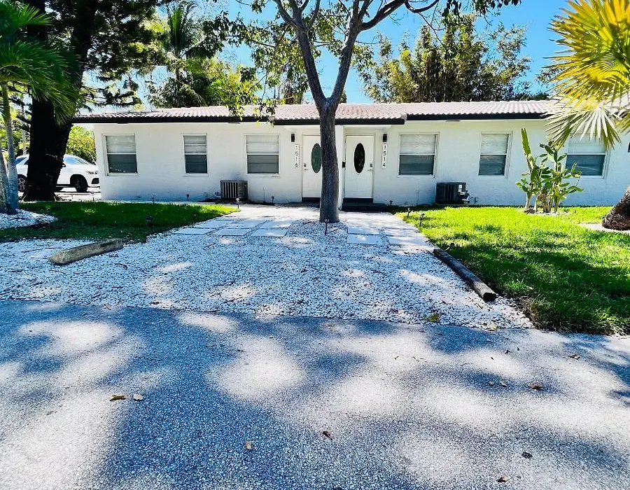 Cocobay 2Br Condos Near Beach, Galleria Mall, Wilton Manors, Cruise Port-1