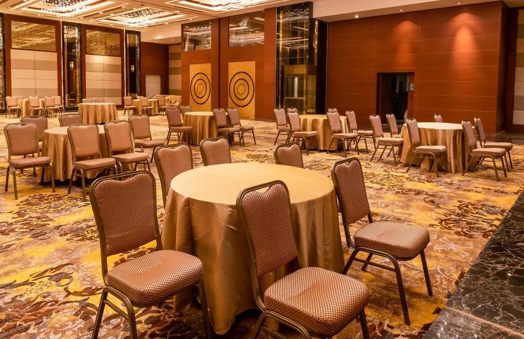 Kay-Em Spectra Hotel-1