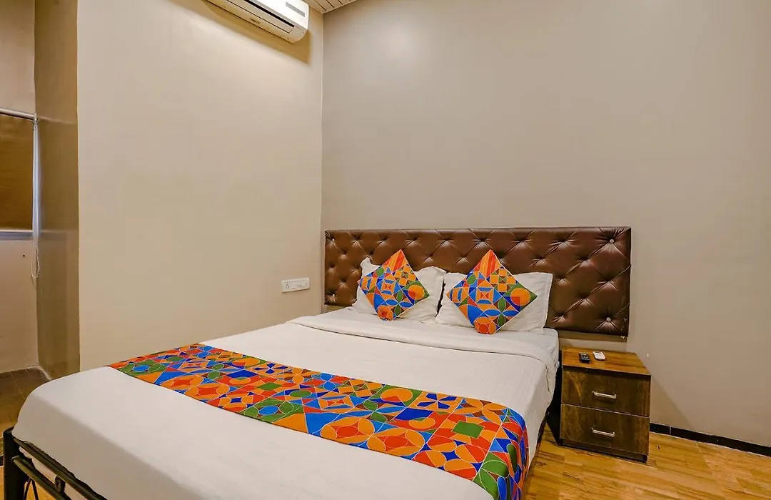 Fabhotel Comfort Stay-1