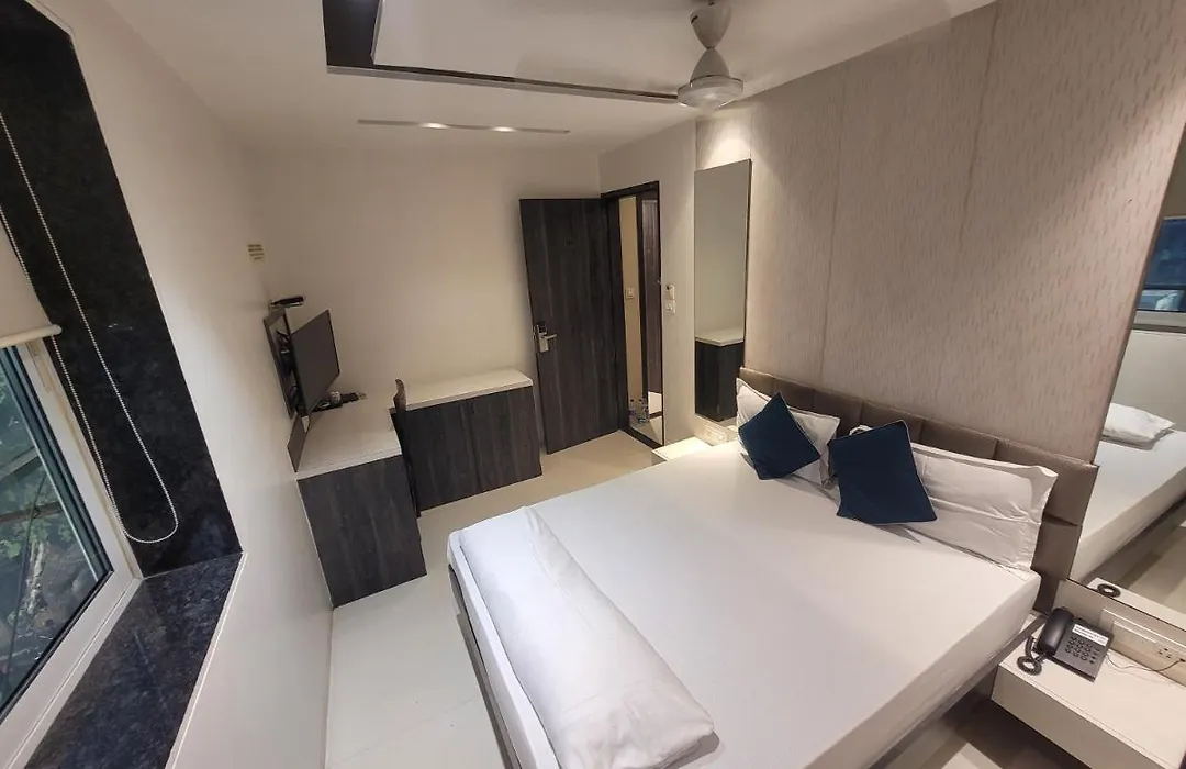Hotel Heritage - Near Trade Center, Visa Consulate Bkc-1