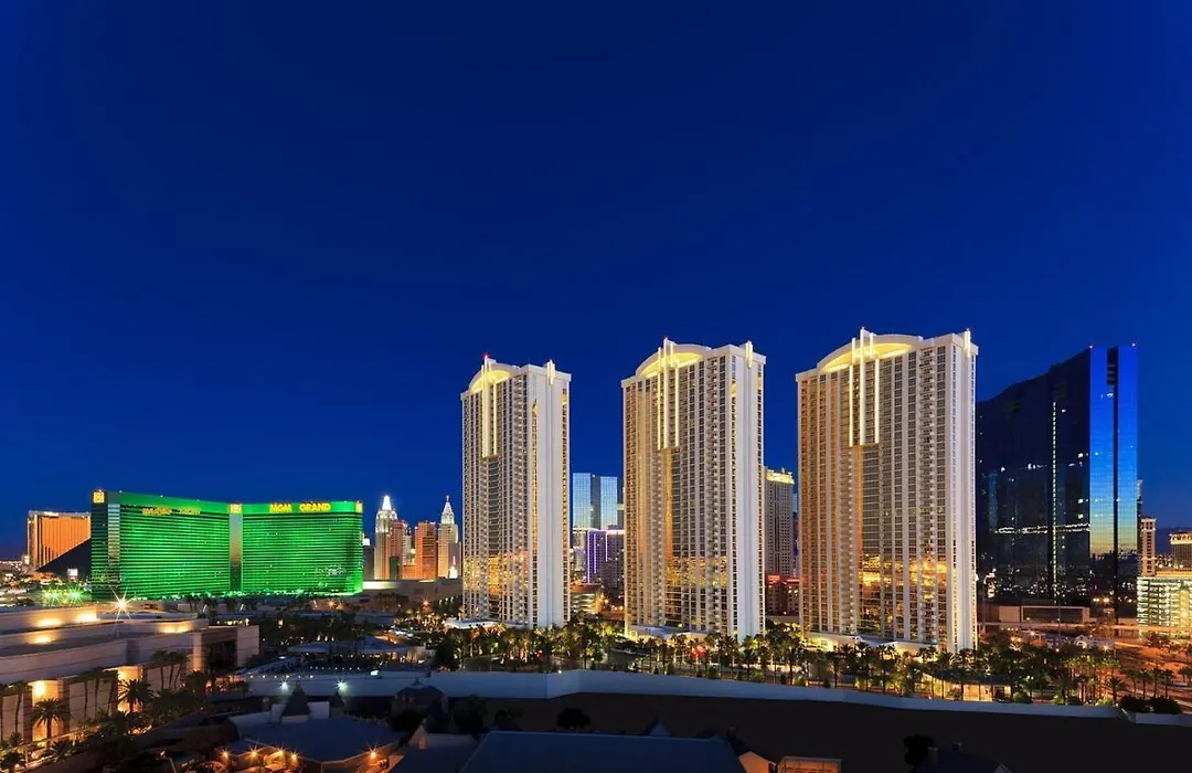 Mgm Signature - Strip View Suite- Free Valet Parking-1