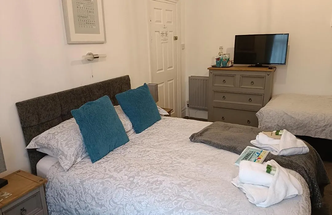 Tregella Guest House-1