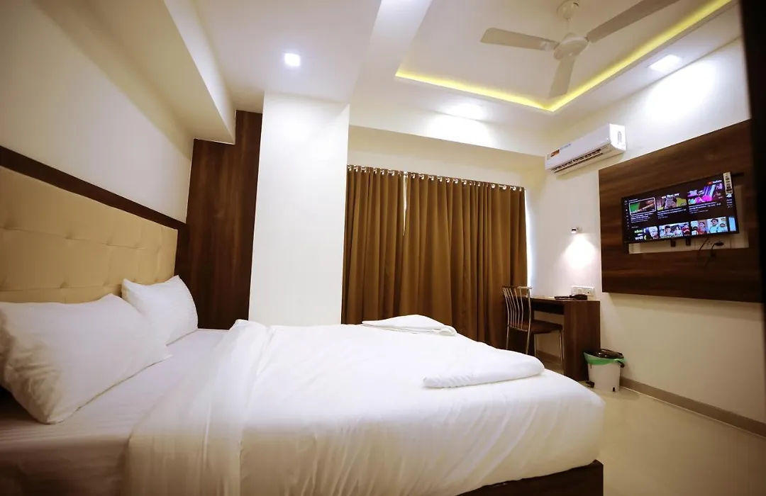 Hotel Precious Pearl-1