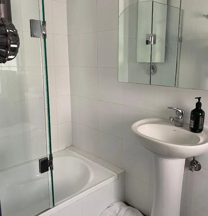 Paddington House Beautiful 2 Bedroom Terrace-1